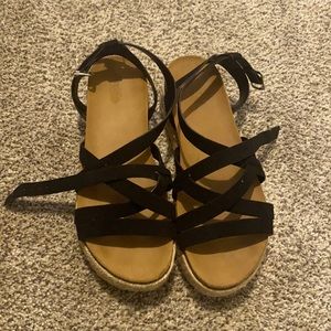 Black flatform Charlotte Russe Sandals